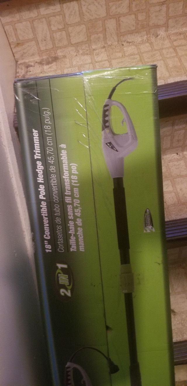 Earthwise 10 ft convertible electric hedge pole trimmer NEW $125 in Outdoor Tools & Storage in Edmonton - Image 3