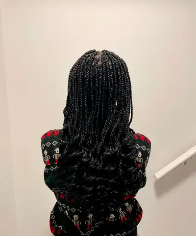 Single/Box braids. Knotless. Marley twists. Crochet. Contact for prices. Instagram: @bena_braids