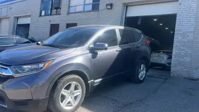 2019 Honda CRV AWD LE edition Back up camera Keyless entry No engine lights on dashboard Comes with...