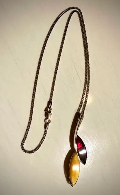 Amber/Sterling Silver Pendant/Chain, View more