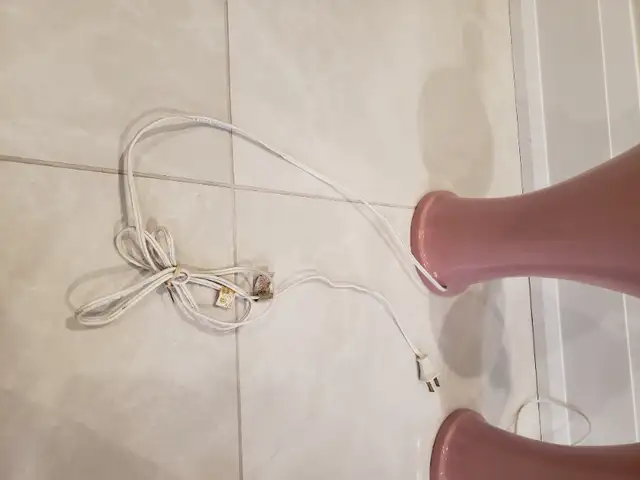 2 Vintage 1980s Pink Table Lamps in Indoor Lighting & Fans in Markham / York Region - Image 10