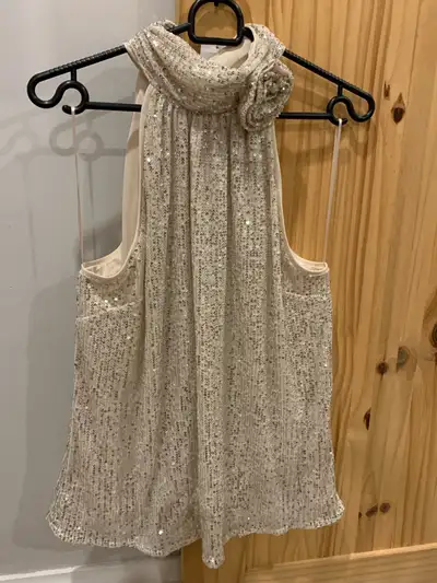 sequin sleeveless top - NEW, View more