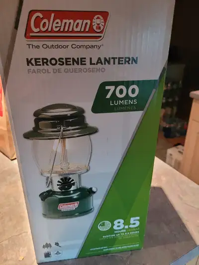 Coleman 635 Kerosene Lantern NEW