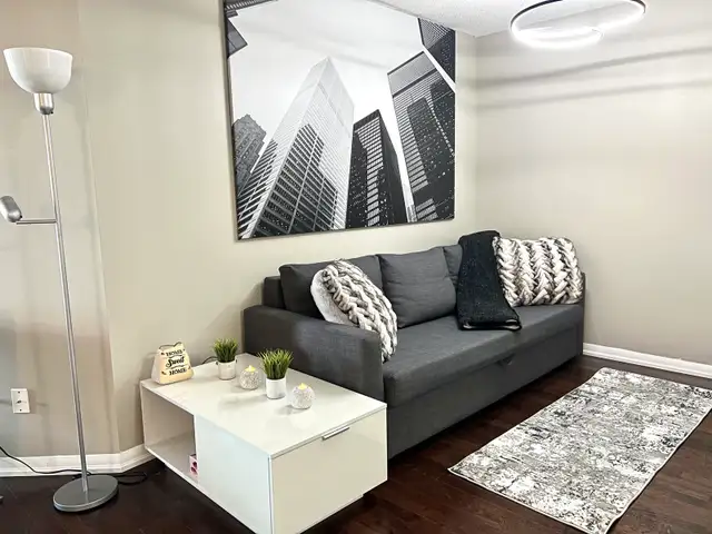 WEEKLY 1 bedroom plus den Furnished 