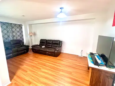 PRIVATE ROOM FOR RENT