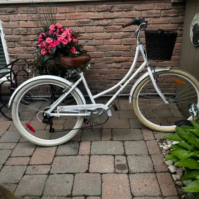 Everyday Kensington Bicycle, View more