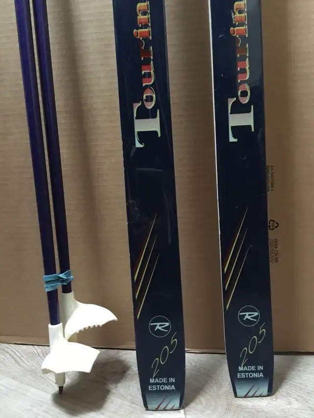 Rossignol skis with poles in Ski in City of Montréal - Image 5