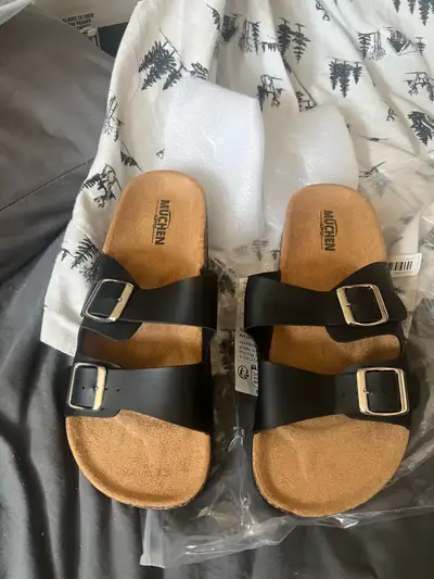 Unisex sandals size 9 mens / 10.5 womens NEW, View more