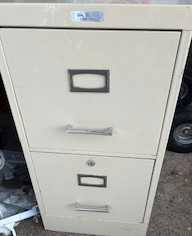 Classeur 2 tiroirs en métal les tiroirs ouvre & ferme super bien dans Rangement et organisation  à Laurentides - Image 2