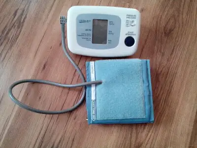 Tensiomètre LifeSource UA-767, View more