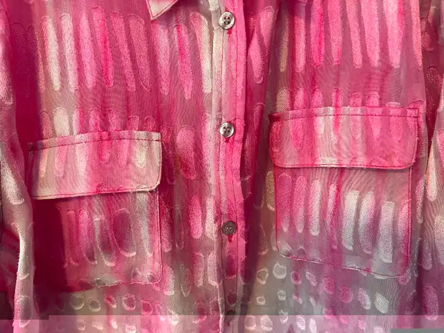 TanJay Patterned Sheer Front Pocket Long-Sleeve Button-Up Blouse in Women's - Tops & Outerwear in Calgary - Image 4