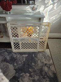 Child/ dog adjustable indoor fence