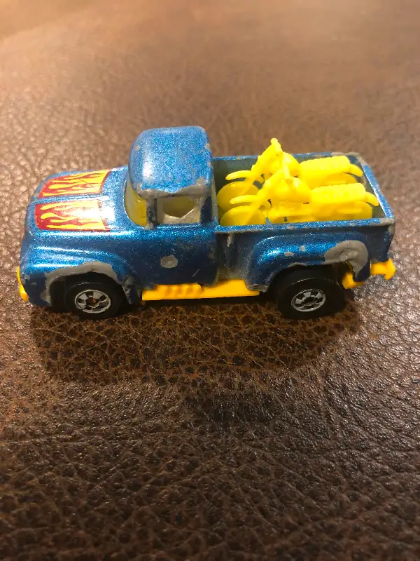 Hot Wheels Pickup Truck Hot Rod with Flames  1973 in Toys & Games in Oakville / Halton Region - Image 3