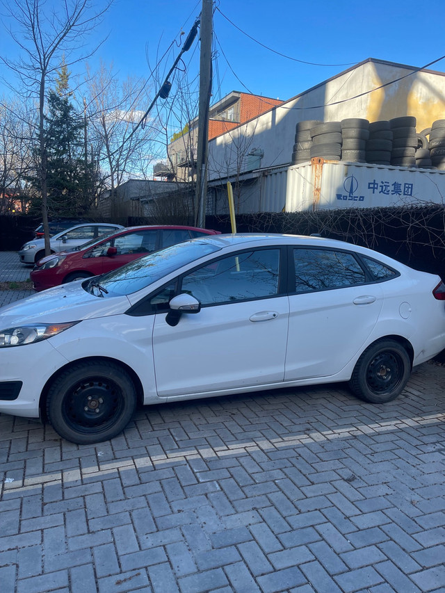 Ford Fiesta 2017 dans Autos et camions  à Ville de Montréal - Image 3