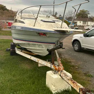 I am selling my 1989 Bayliner Cierra 21 1/2 foot boat, which includes a trailer, and would be a grea...