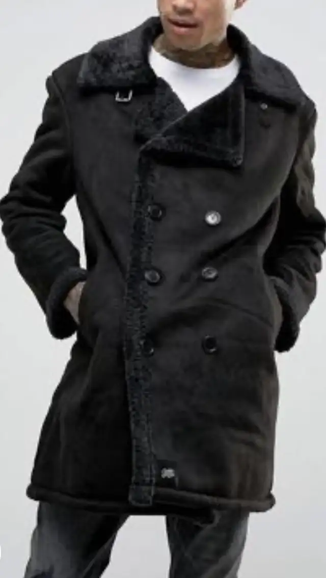 Sixth June : Black Shearling Coat / Jacket in Men's in City of Toronto - Image 7