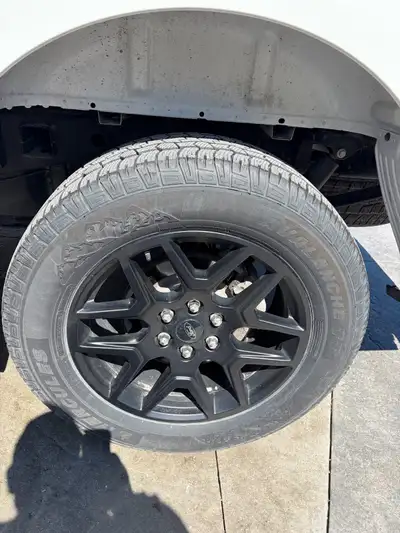 Hercules Avalance TT Winter Tires 275/60R/20. Used 2 winters with less than 10,000km on them. Tires...