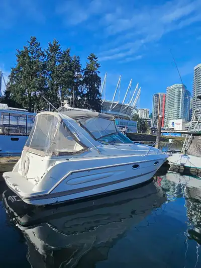 2004 Maxum Cruiser – Step aboard this well-kept 2004 Maxum cruiser, powered by a reliable single 6.2...