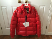 Men’s Moncler Maya Short Down Jacket Red Size 5 BNWT