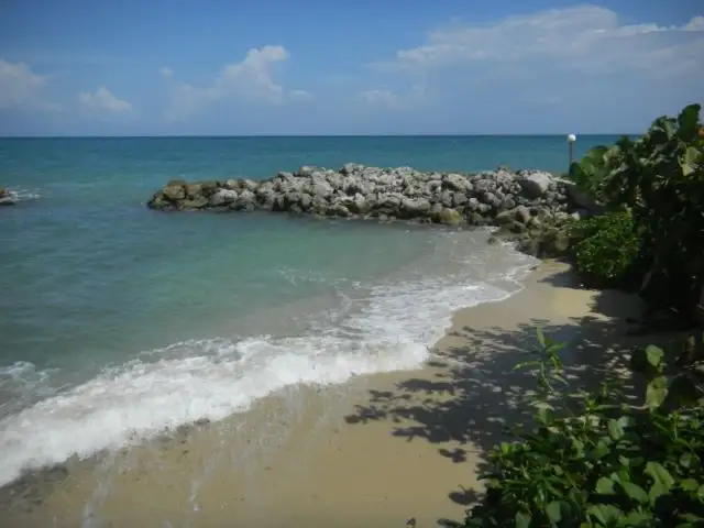 Comfortable Seaside Home Away from Home! in Jamaica in Canada - Image 6