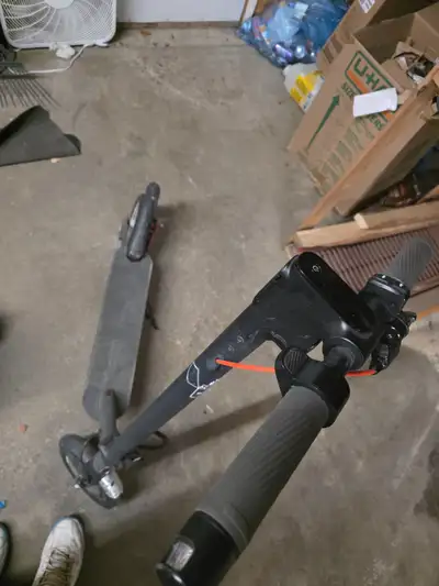 1 complete bigger size i use the other one when the big ones battery is charging. To complete the ot...