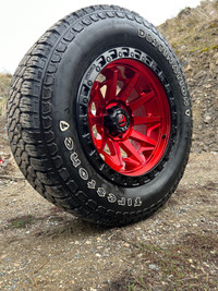 35”Tires & Fuel Wheels Ram 1500
