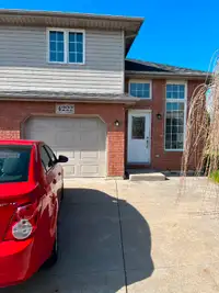 Short term rental near St. Clair College Campus - May - August