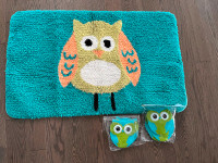 Owl kids bath mat and suction cups from Simons
