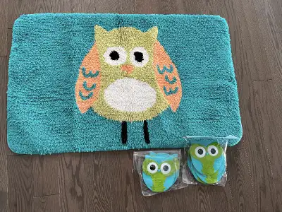 Owl kids bath mat and suction cups from Simons, View more