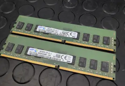 Samsung 16Go DDR4 (2x 8Go) PC4-17000 2133Mhz - M378A1K43BB1-CPB, View more