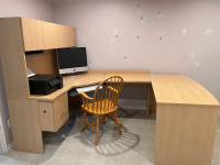 U shaped desk and hutch