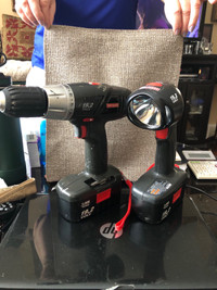 Craftsman 19.2 volt 1/2”Drill & 19.2 volt Light