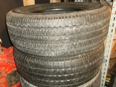 Pas de Texto (No Texto) //////////////////////////// 2 pneus d’été 16 pouces Bridgestone Dueler P235...