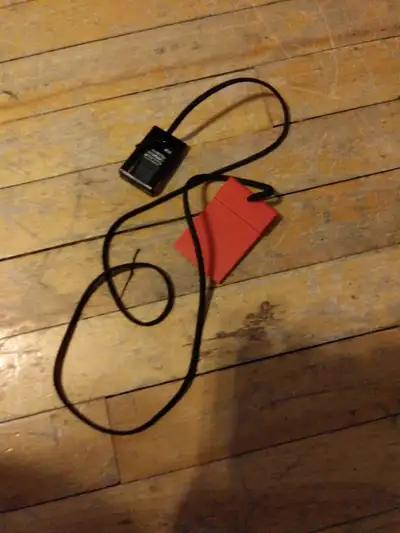 SECURITY SAFETY KEY FROM PROFORM PF990032 TREADMILL. NO PHONE CALLS. T3XT OR EMAIL ONLY.