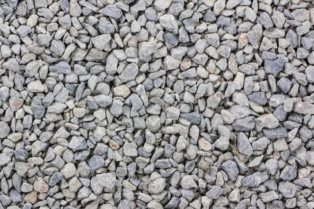 Gravel with Delivery in Plants, Fertilizer & Soil in Mississauga / Peel Region - Image 2