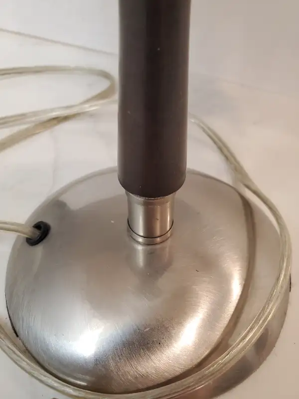 Lamp solid metal + wood. Antique62863732599298123