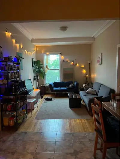 Hello:) I’m subletting my room for 6 months or more. I have two roommates, M, both students, super c...