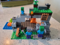 LEGO The Zombie Cave Minecraft 21141 Complete