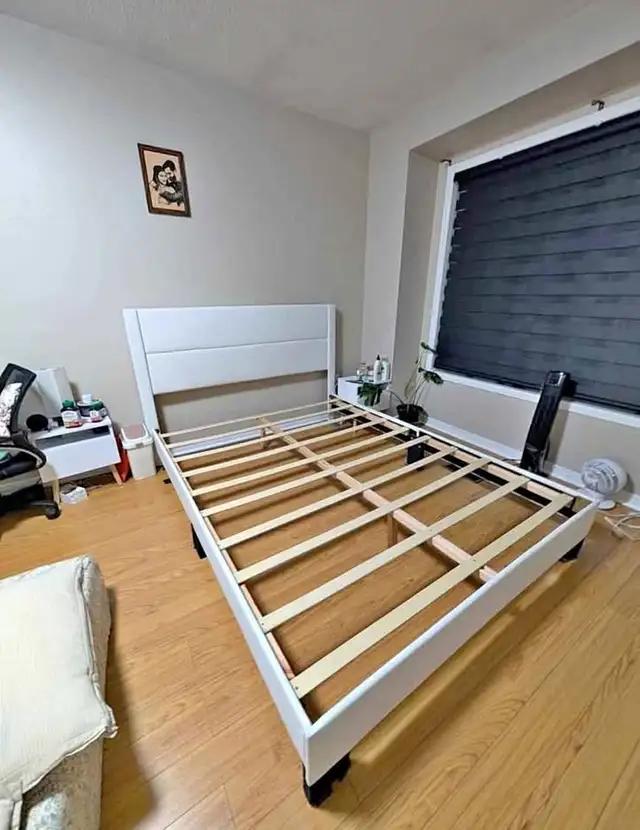Lit simple|Lit double|Lit queen|Lit king in Beds & Mattresses in Laval / North Shore - Image 6
