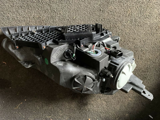 2015 Buick Verano drivers side headlamp in Auto Body Parts in Dartmouth - Image 2