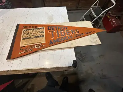 1968 Detroit Tigers AL penant w/ photo, View more