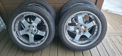 Mags Fast avec pneus Bridgestone 245/50R20, pneus 4 saisons encore bons pour au moins 1 été, bolts p...