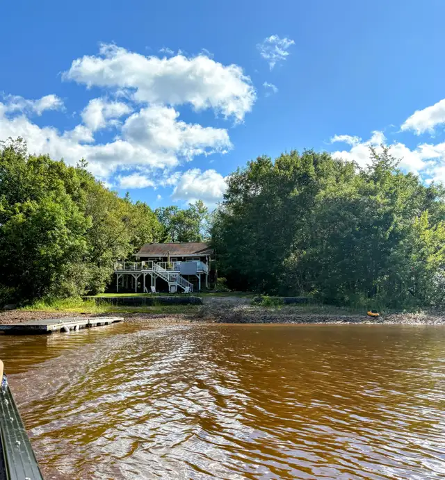 Lakefront Escape Washademoak with hot tub  in New Brunswick in Canada - Image 2