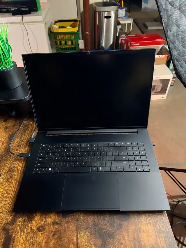 razer blade 18 late 2025 model upgraded to 96 gb of ram and 4 tb in Laptops in Markham / York Region - Image 3