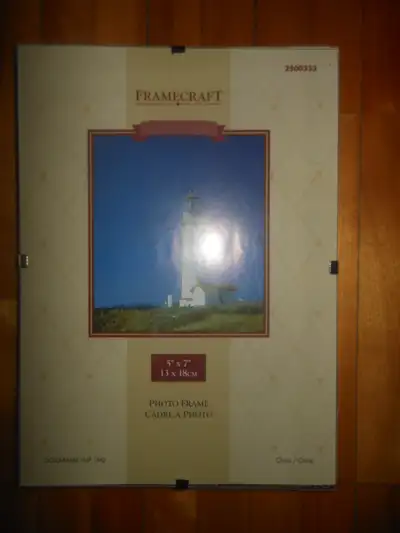 Glass clip frame, View more