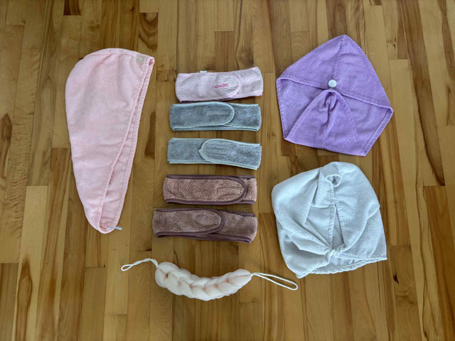 3 Serviettes, 5 bandeaux pour cheveux ET houppette NEUVE pour 15 dans Santé et besoins spéciaux  à Longueuil/Rive Sud - Image 2