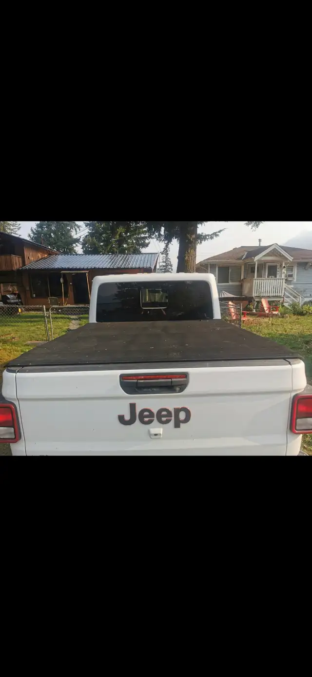 Jeep Gladiator Accessories in Auto Body Parts in Hope / Kent - Image 7