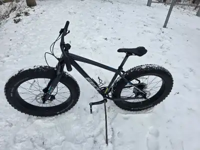 Felt DD70 fat bike, View more