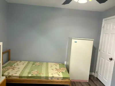 Three spots are available in sharing .Basement Apartment – available At Lawrence and Midland area.ve...