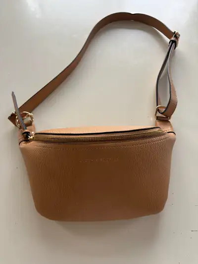 Poppy & Peonies Sidekick purse, Camel colour, View more